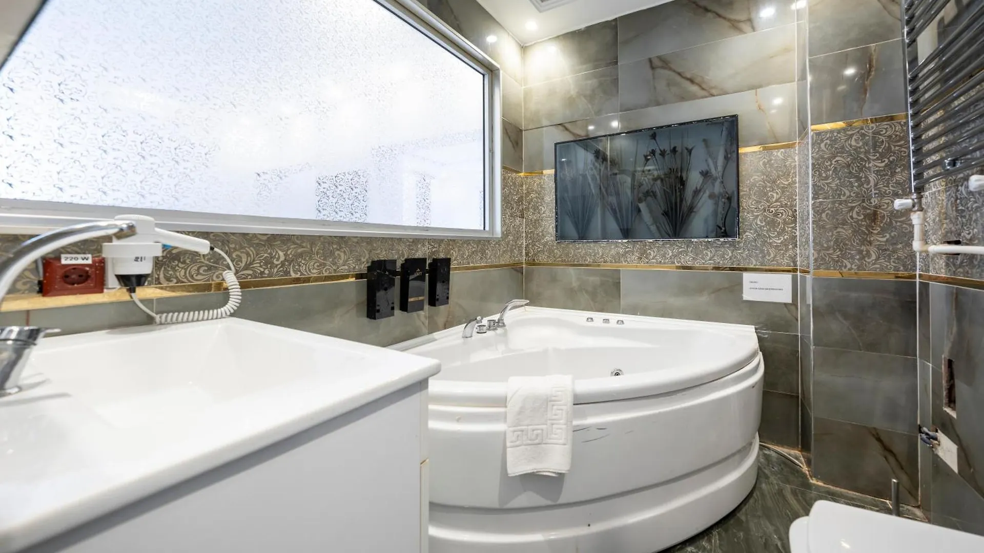 Maltepe Manhattan Otel Ankara 3*,  Turecko